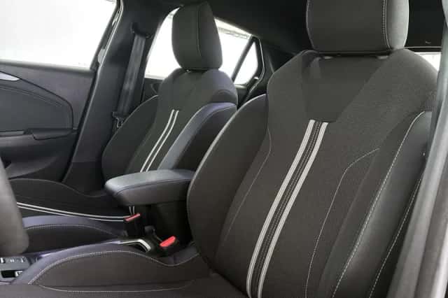 Opel Corsa (2024) thumbnail 6