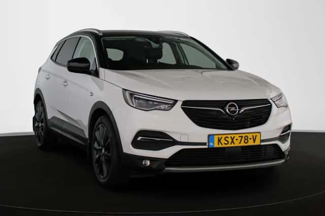 Opel Grandland X (2020) thumbnail 2