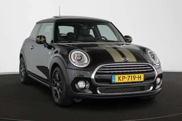 MINI Cooper (2016) thumbnail 2