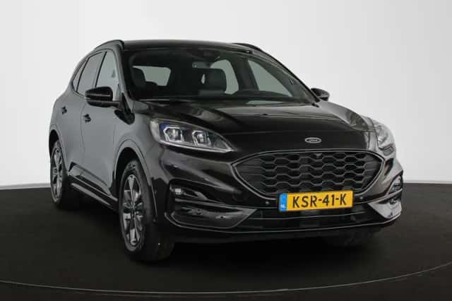 Ford Kuga (2021) thumbnail 2