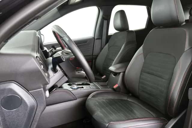 Ford Kuga (2021) thumbnail 6