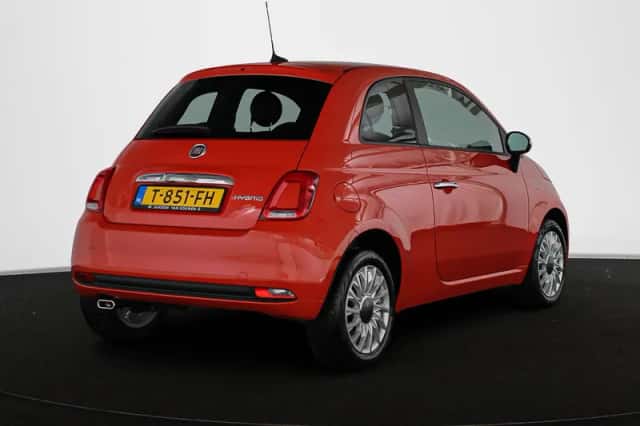 Fiat 500 (2023) thumbnail 3