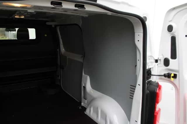 Peugeot E-Expert (2025) thumbnail 8