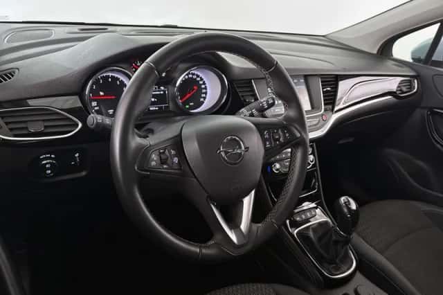 Opel Astra (2018) thumbnail 5