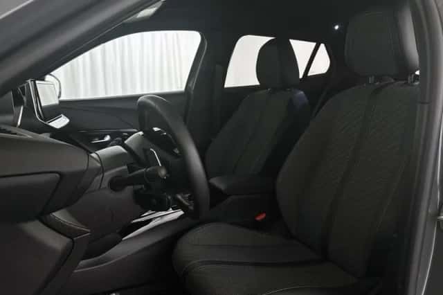 Peugeot 2008 (2025) thumbnail 6