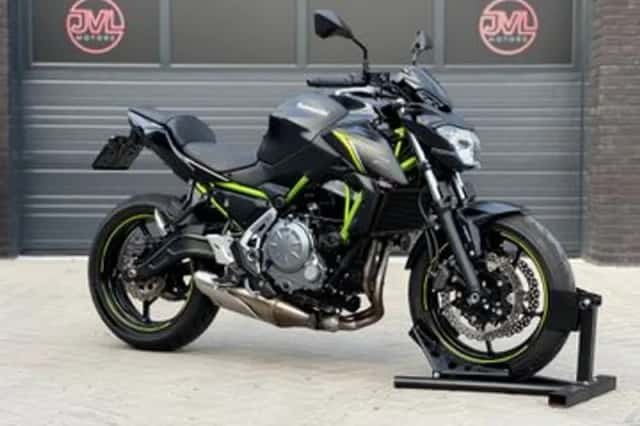 KAWASAKI Z650 (2018) thumbnail 1