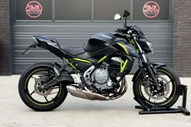 KAWASAKI Z650 (2018) thumbnail 2