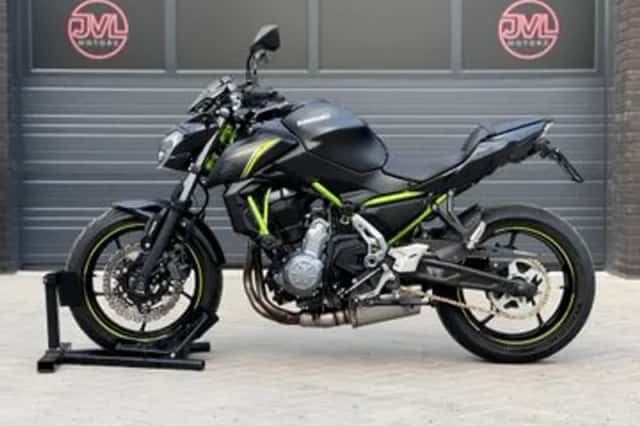 KAWASAKI Z650 (2018) thumbnail 4
