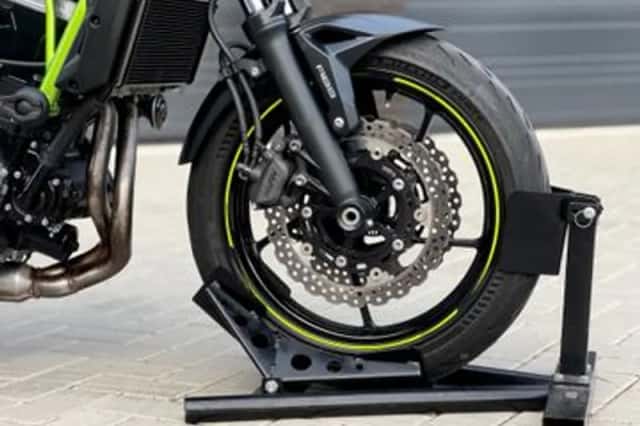 KAWASAKI Z650 (2018) thumbnail 6