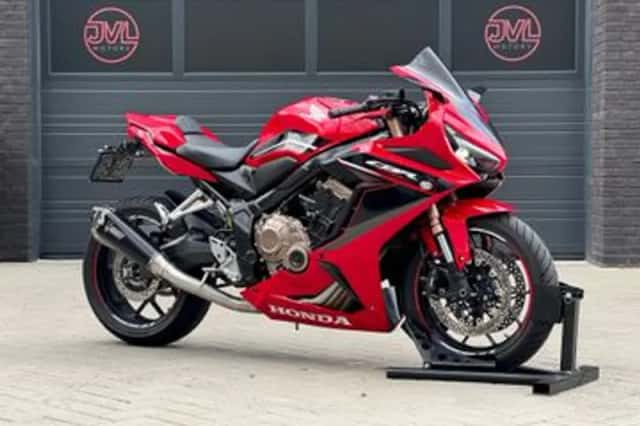 Honda CBR (2022) thumbnail 1