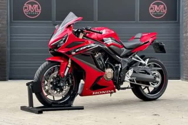 Honda CBR (2022) thumbnail 3