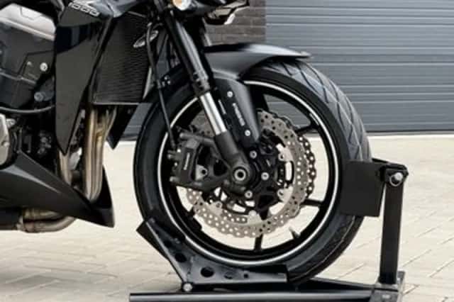 KAWASAKI Z1000 (2015) thumbnail 6