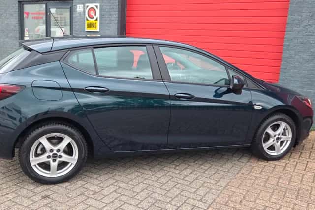 Opel Astra (2015) thumbnail 5