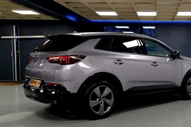 Opel Grandland (2023) thumbnail 6