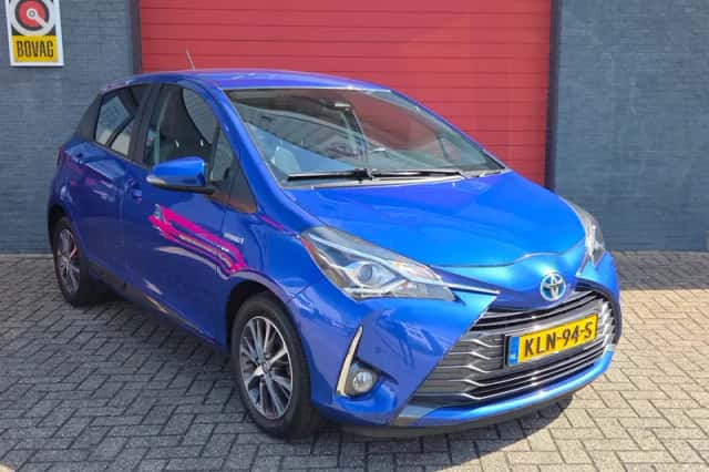 Toyota Yaris (2020) thumbnail 2