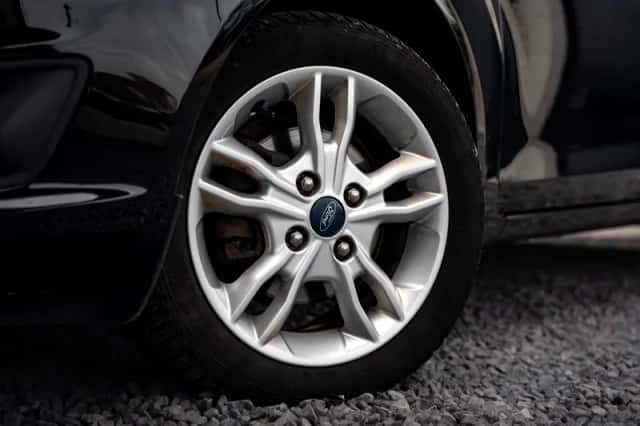 Ford Fiesta (2017) thumbnail 3
