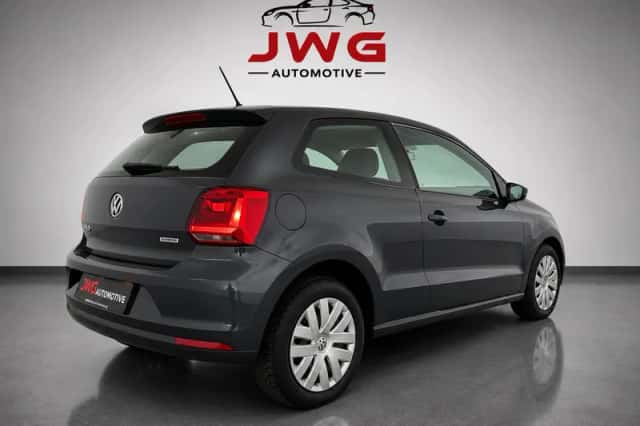 Volkswagen Polo (2015) thumbnail 5