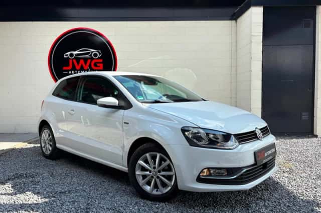 Volkswagen Polo (2015) thumbnail 3