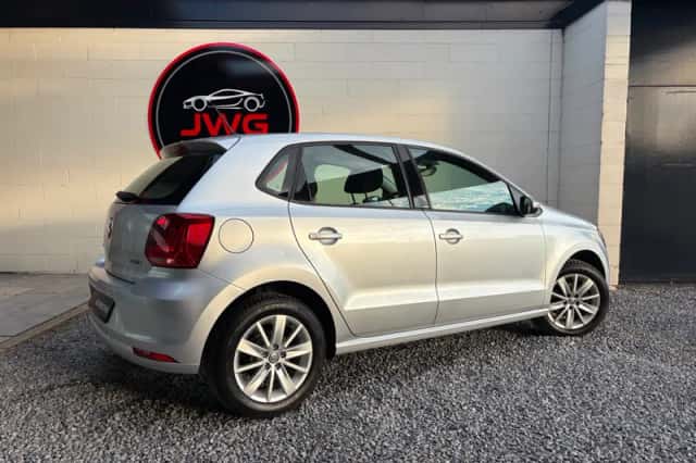 Volkswagen Polo (2014) thumbnail 5