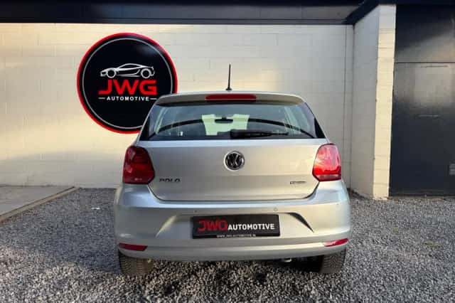 Volkswagen Polo (2014) thumbnail 6