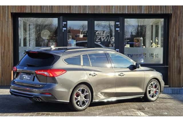 Ford Focus (2021) thumbnail 4