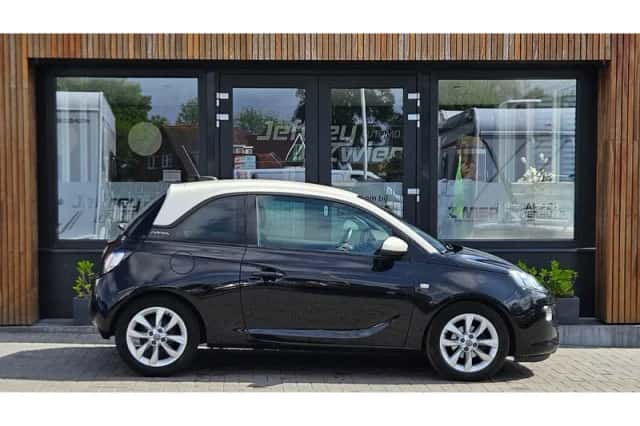 Opel Adam (2016) thumbnail 6