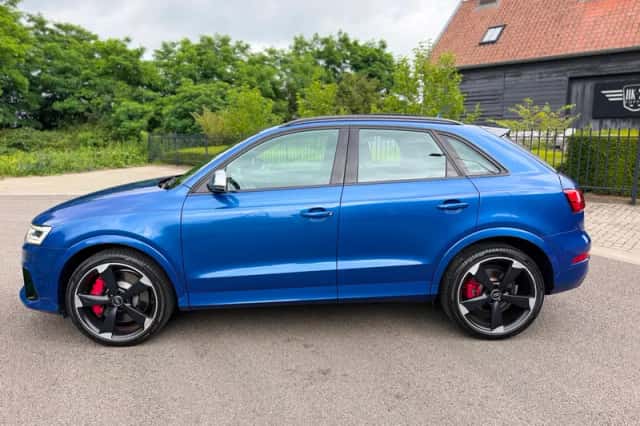 Audi Q3 (2015) thumbnail 2