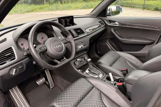Audi Q3 (2015) thumbnail 4