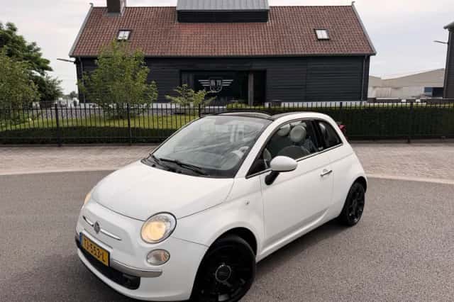 Fiat 500C (2010) thumbnail 1