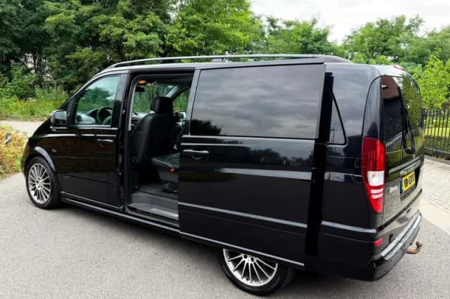 Mercedes-Benz Viano (2013) thumbnail 4