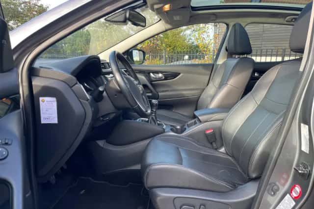 Nissan Qashqai (2014) thumbnail 3