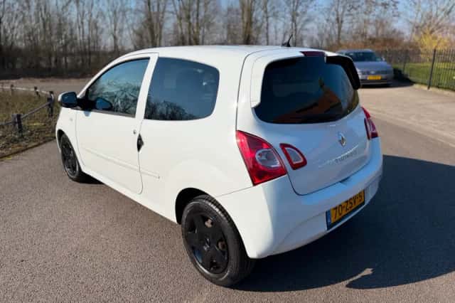 Renault Twingo (2013) thumbnail 3