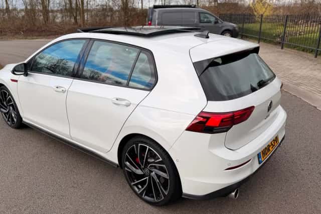 Volkswagen Golf (2021) thumbnail 4