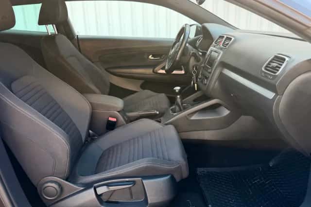 Volkswagen Scirocco (2011) thumbnail 5