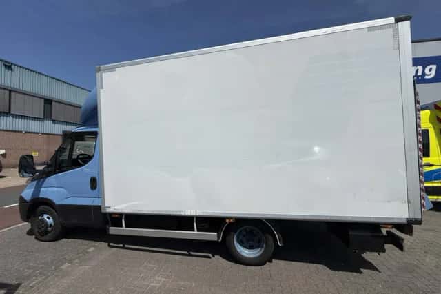 Iveco Daily (2017) thumbnail 3