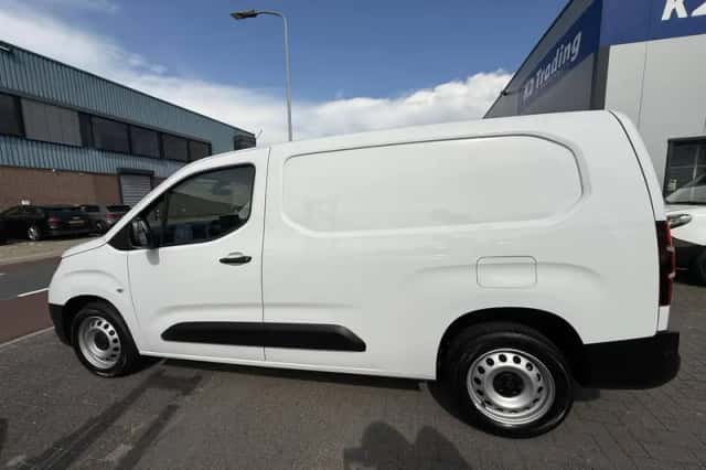 Opel Combo (2024) thumbnail 6