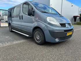 Renault Trafic (2010) thumbnail 4