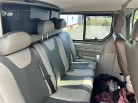 Renault Trafic (2010) thumbnail 6