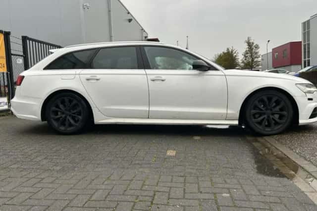 Audi A6 (2018) thumbnail 5