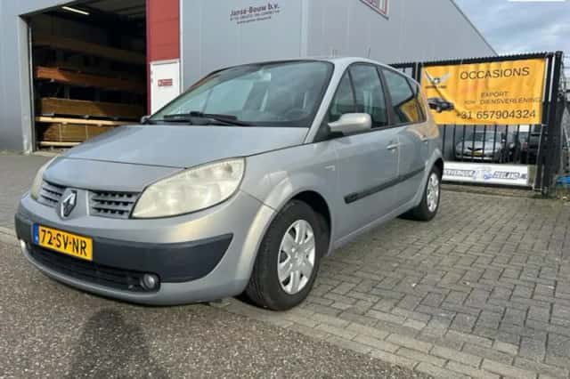 Renault Scénic (2005) thumbnail 1