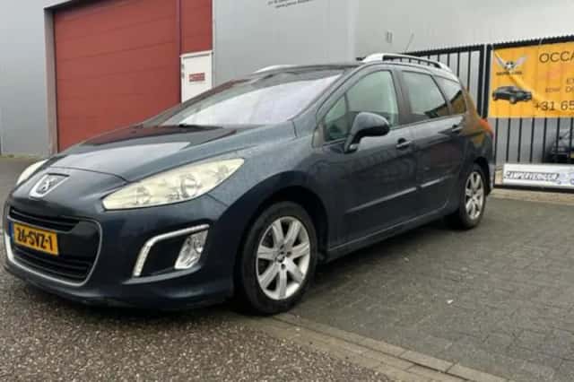 Peugeot 308 (2011) thumbnail 1