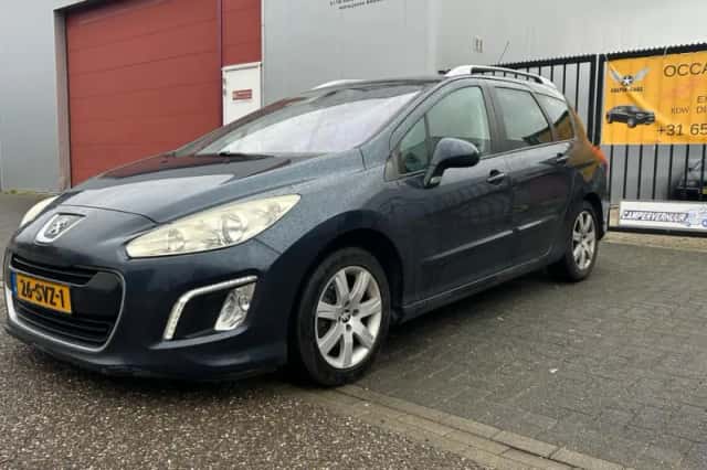 Peugeot 308 (2011) thumbnail 2