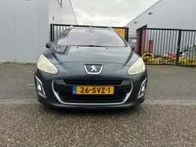 Peugeot 308 (2011) thumbnail 3