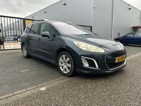 Peugeot 308 (2011) thumbnail 4