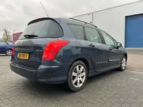 Peugeot 308 (2011) thumbnail 6