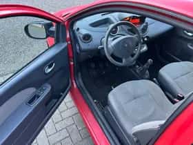 Renault Twingo thumbnail 10