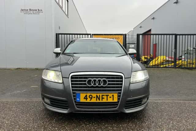 Audi A6 (2010) thumbnail 3
