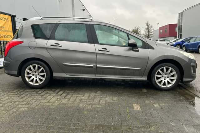 Peugeot 308 (2008) thumbnail 5