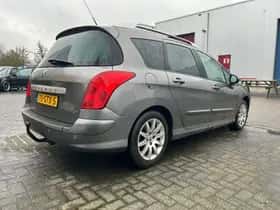 Peugeot 308 (2008) thumbnail 6