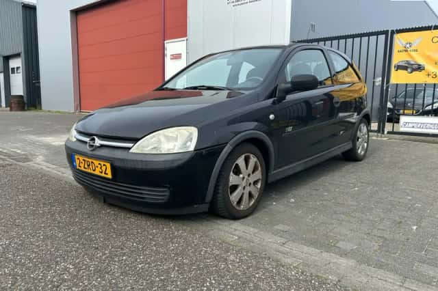 Opel Corsa (2002) thumbnail 2